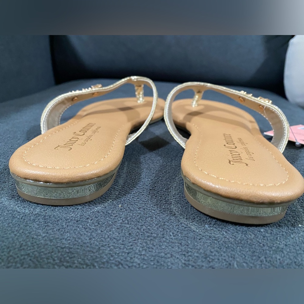 New Juicy Couture Gold ZAOR Thong
Sandals Rhinestones - Picture 7 of 13